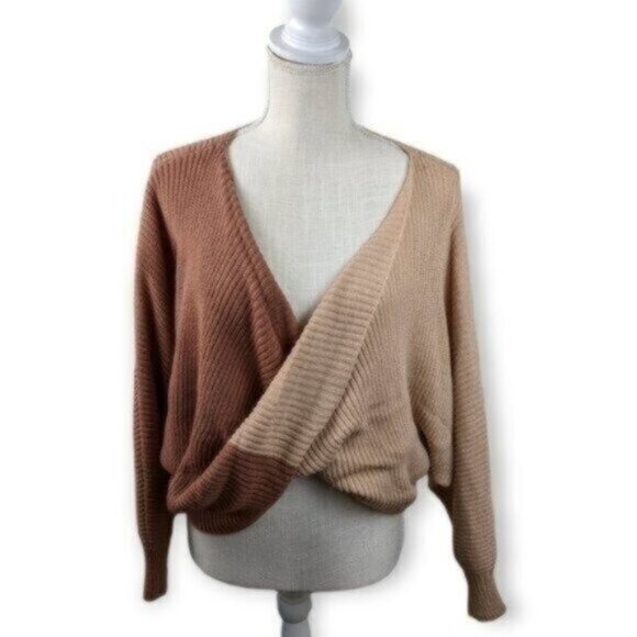 MM By My Michelle Long Sleeve Color Block Sweater Size Medium Women - Picture 1 of 7